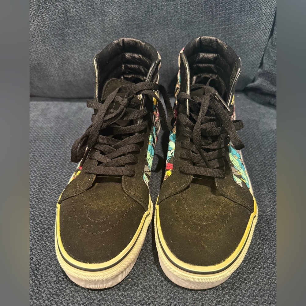 Vans Alice‎ in Wonderland Hi-Tops
